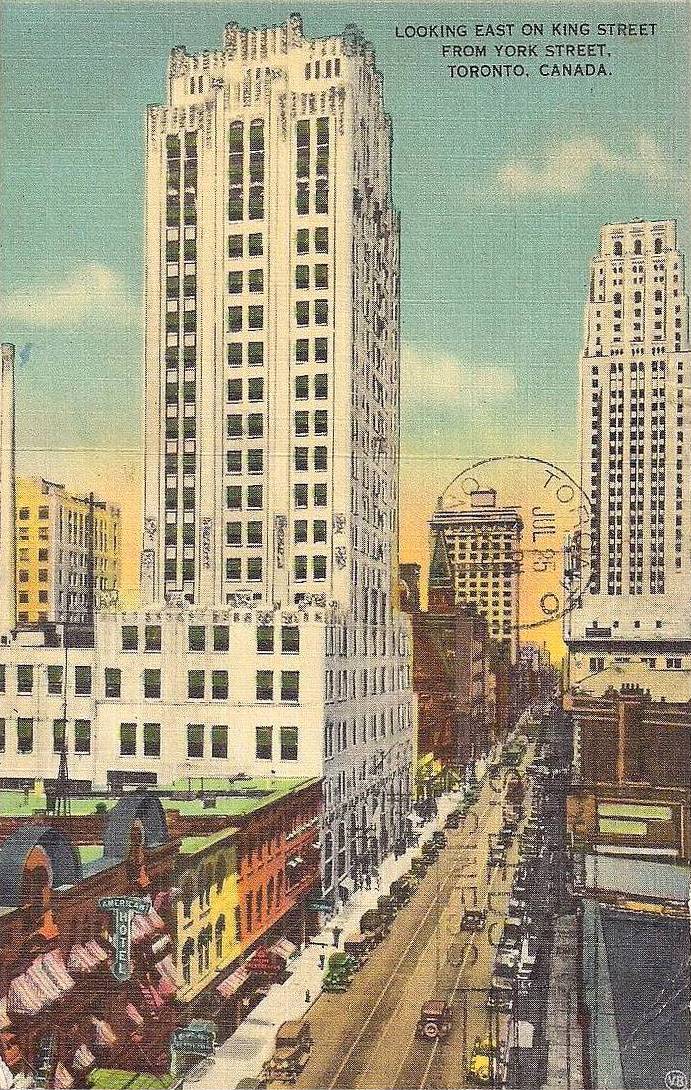 AA POSTCARD - TORONTO - KING STREET - AERIAL LOOKING E FROM YORK - TORONTO STAR BUILDING - CARS - AWNINGS - TINTED - 1939