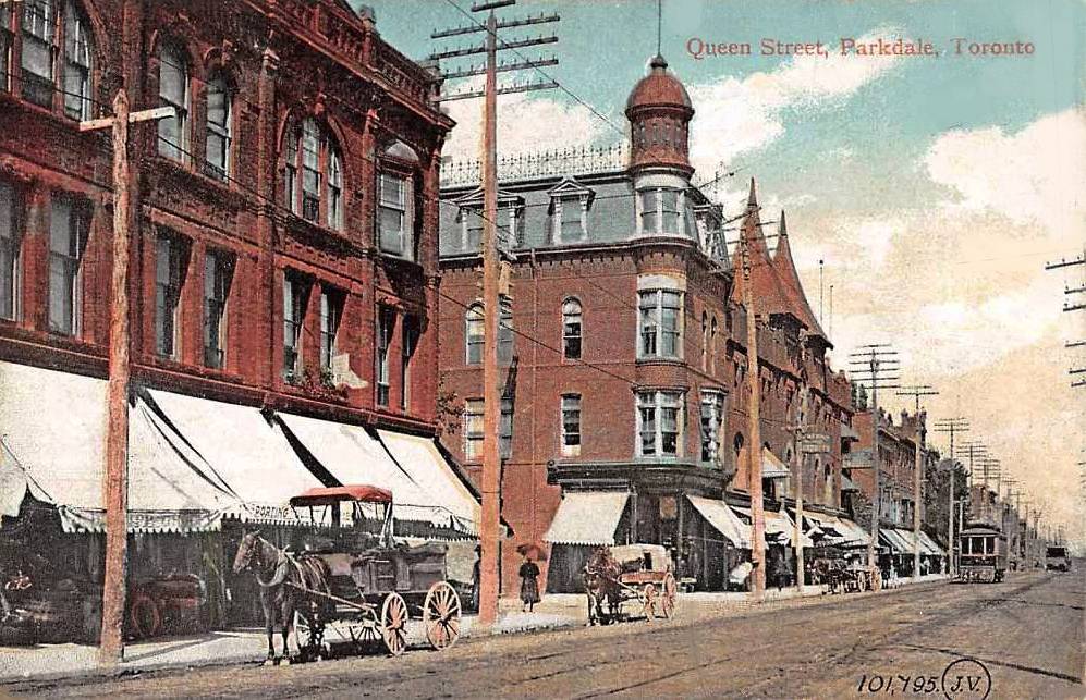 AA POSTCARD - TORONTO - QUEEN STREET PARKDALE - WAGONS - STREETCAR - NOTE BOOT SIGN SECOND FLOOR ABOVE WAGON - TINTED - 1907