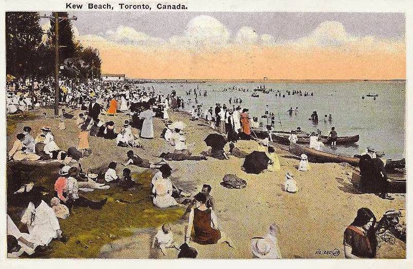 xx postcard - toronto - kew beach - ground level - big crowd - boats pulled up - tinted - 1920